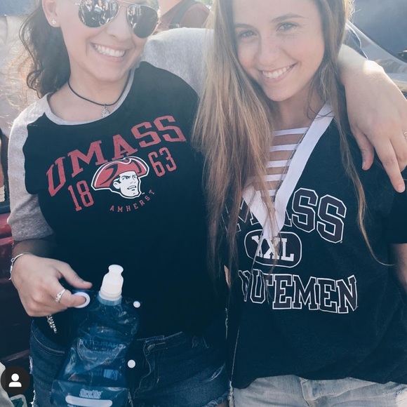 Hand crafted umass crop top - Picture 3 of 3